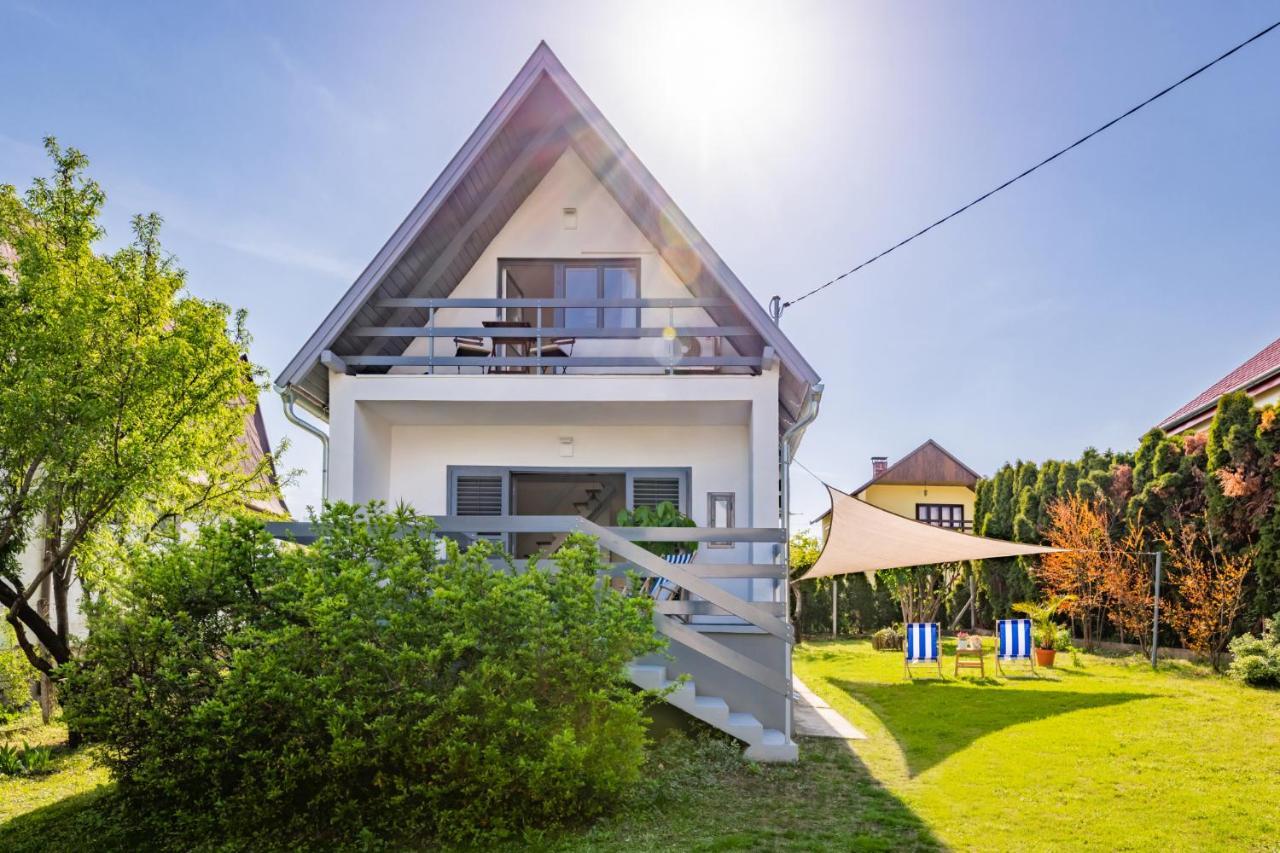 Madarasz 5 Deluxe Vendeghaz Villa Balatonalmadi Exterior photo